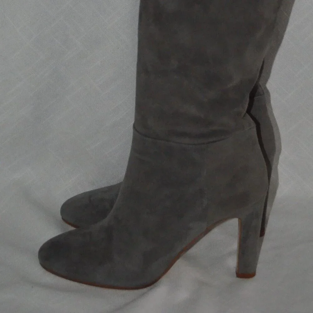 Sz 38 7.5 Gabriela Hearst Gray Suede Over the Knee 1/4 Zip 3.5